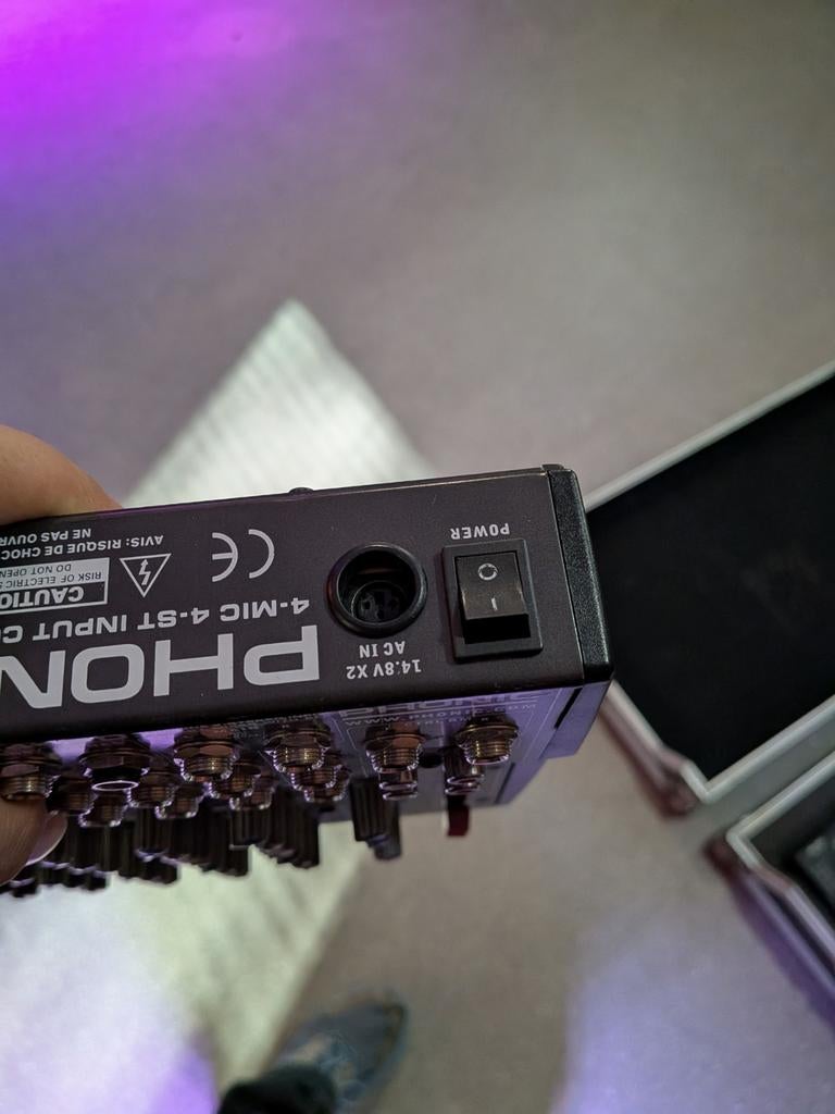 Phonic AM440D Mixer - Werkt, zonder voedingskabel, Muziek en Instrumenten, Mengpanelen, Ophalen