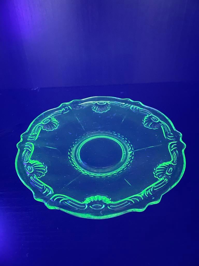 7 Gebaksbordjes van Uranium Glas, Antiek en Kunst, Antiek | Glas en Kristal, Ophalen of Verzenden