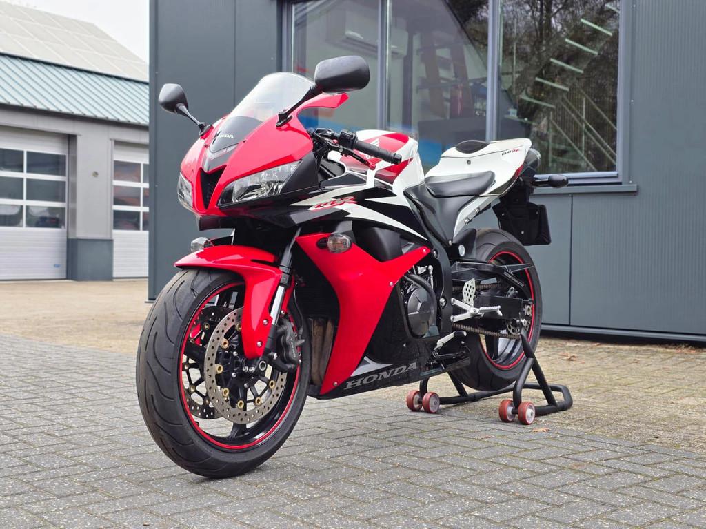 Honda Sport CBR 600RR recent onderhoud gehad., Tramweg
9422BM  SMILDE, NL, Bedrijf, Super Sport, Automotive Correct