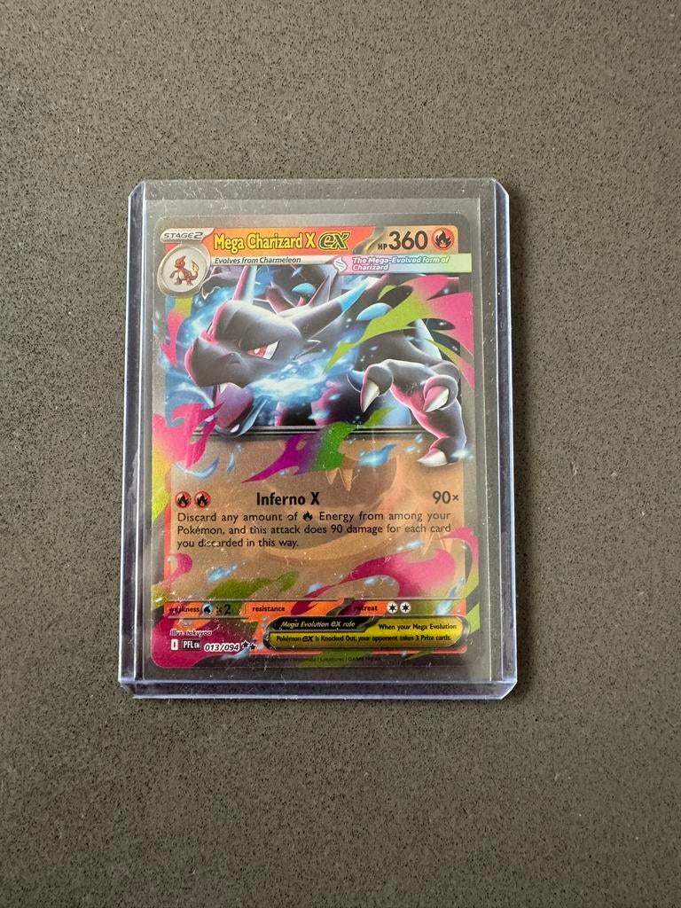 Diverse Pokemon kaarten in soft&hardcase., Ophalen of Verzenden, Nieuw, Meerdere kaarten