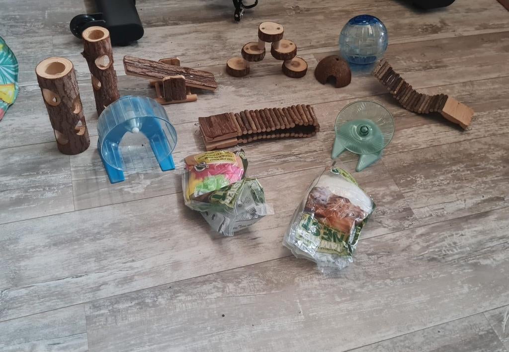 Hamster inrichting/ speelgoed, Ophalen of Verzenden, Zo goed als nieuw