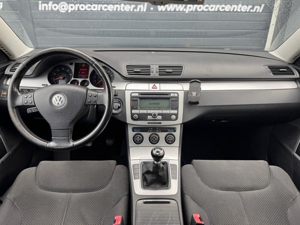 Volkswagen Passat 1.4 TSI Comfortline CLIMATE|CRUISE|V-A PDC, Voorwielaandrijving, 4 cilinders, Origineel Nederlands, Bedrijf