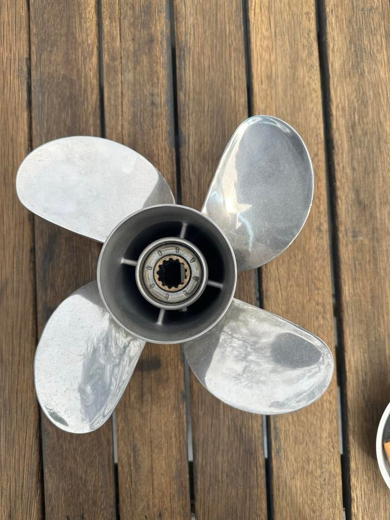 Yamaha RVS schroef, Watersport en Boten, Bootonderdelen, Ophalen of Verzenden, Gebruikt, Motor en Techniek, Motorboot