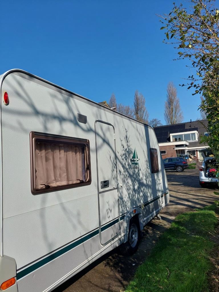 Eifelland holiday 465 TF met Unico Verona luifel, Caravans en Kamperen, Rondzit, Luifel, Particulier, Knaus