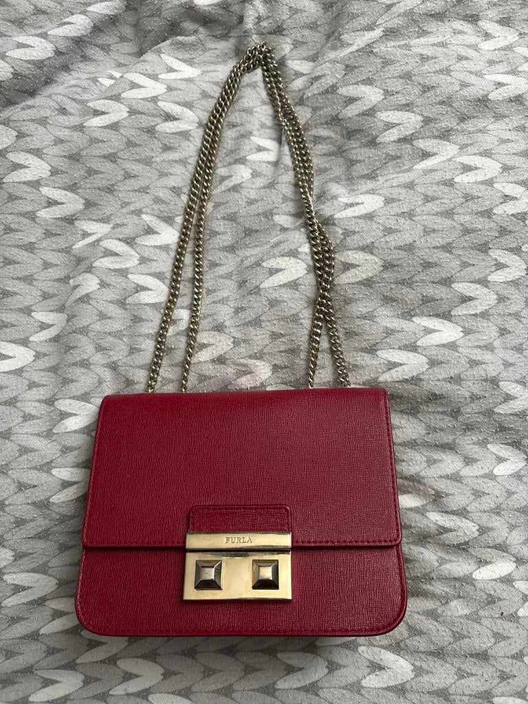 Furla Rode Dames Schoudertasje - Zeer Goede Staat, Ophalen of Verzenden, Zo goed als nieuw, Rood, Schoudertasje