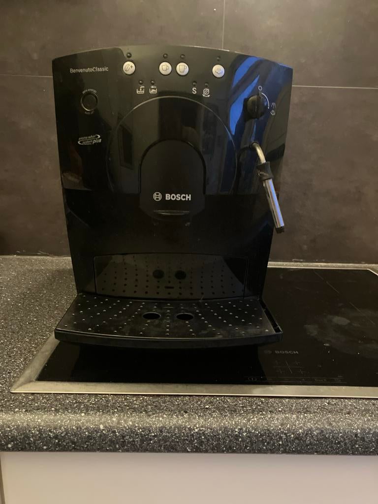Bosch BenvenutoClassic Koffiemachine - Zo goed als nieuw, Ophalen, Afneembaar waterreservoir, Koffiemachine, Koffiebonen