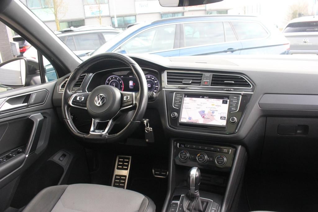 Volkswagen Tiguan 1.4 TSI ACT R-Line | Trekhaak | 19 Inch |, Euro 6, 4 cilinders, 150 pk, Zwart