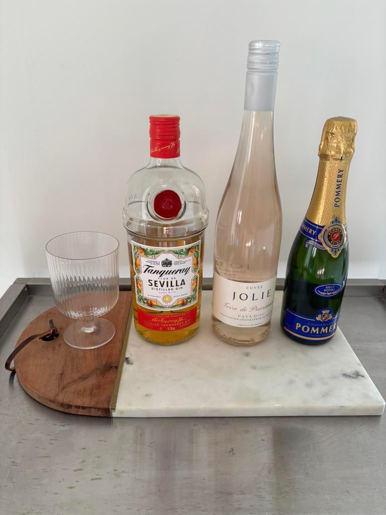 Marble and wood serving board, Ophalen, Zo goed als nieuw