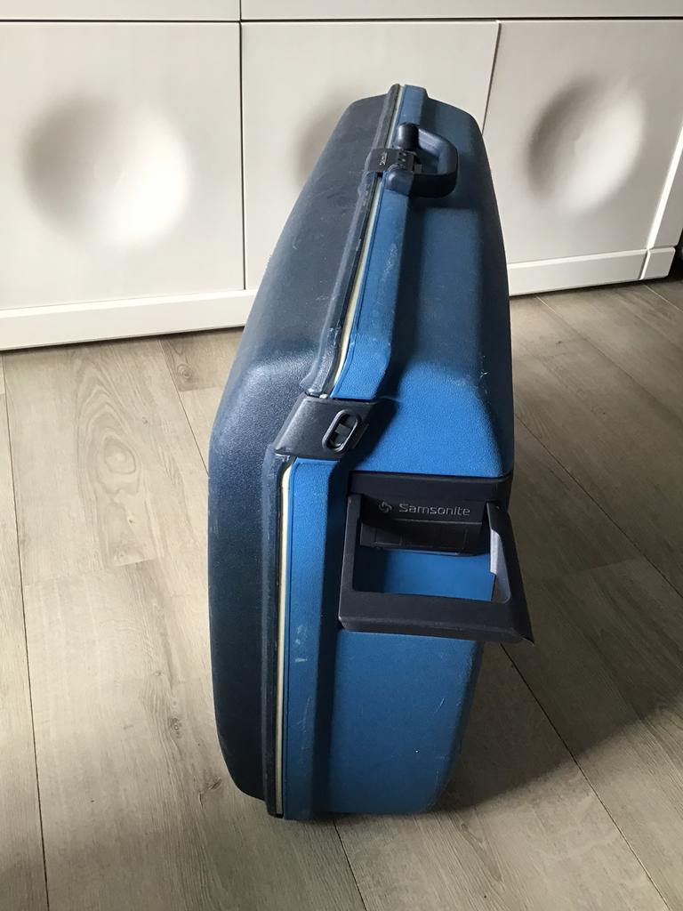 Samsonite Oyster Duoblauwe koffer met cijferlot/ 2 wielen, Sieraden, Tassen en Uiterlijk, Koffers, Wieltjes, Gebruikt, Hard kunststof
