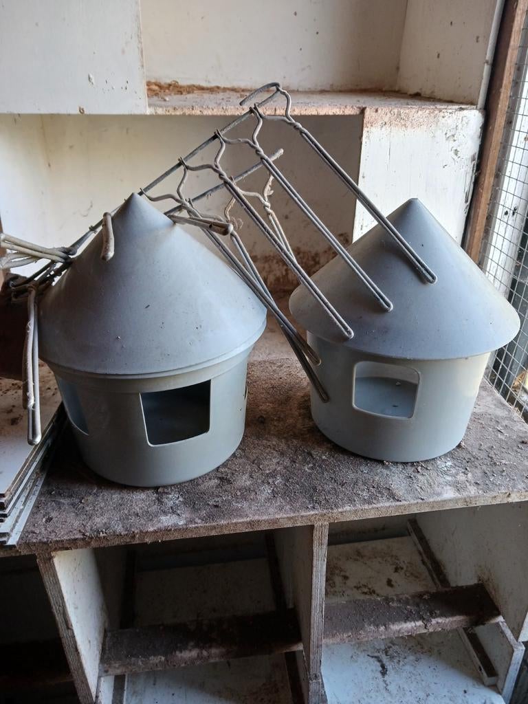 Drinkbakken voor duiven, Dieren en Toebehoren, Vogels | Duiven, Geslacht onbekend, Overige soorten