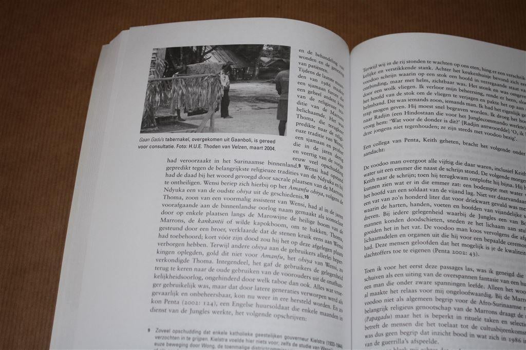 Oso. Suriname, 30 jaar na dato., Ophalen of Verzenden, Gelezen