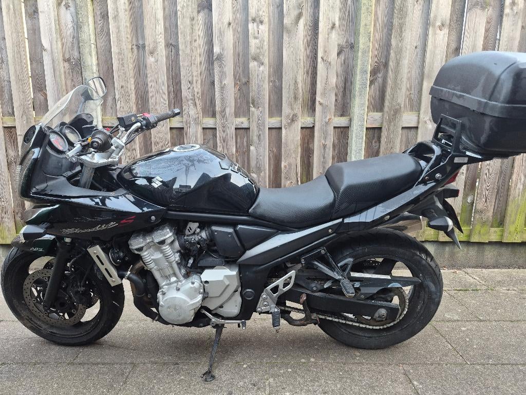 Suzuki GSF 650 SA Bandit (2007) | 28.000 km | Projectmotor, 4 cilinders, Motorrijbewijs A, Particulier, Meer dan 35 kW