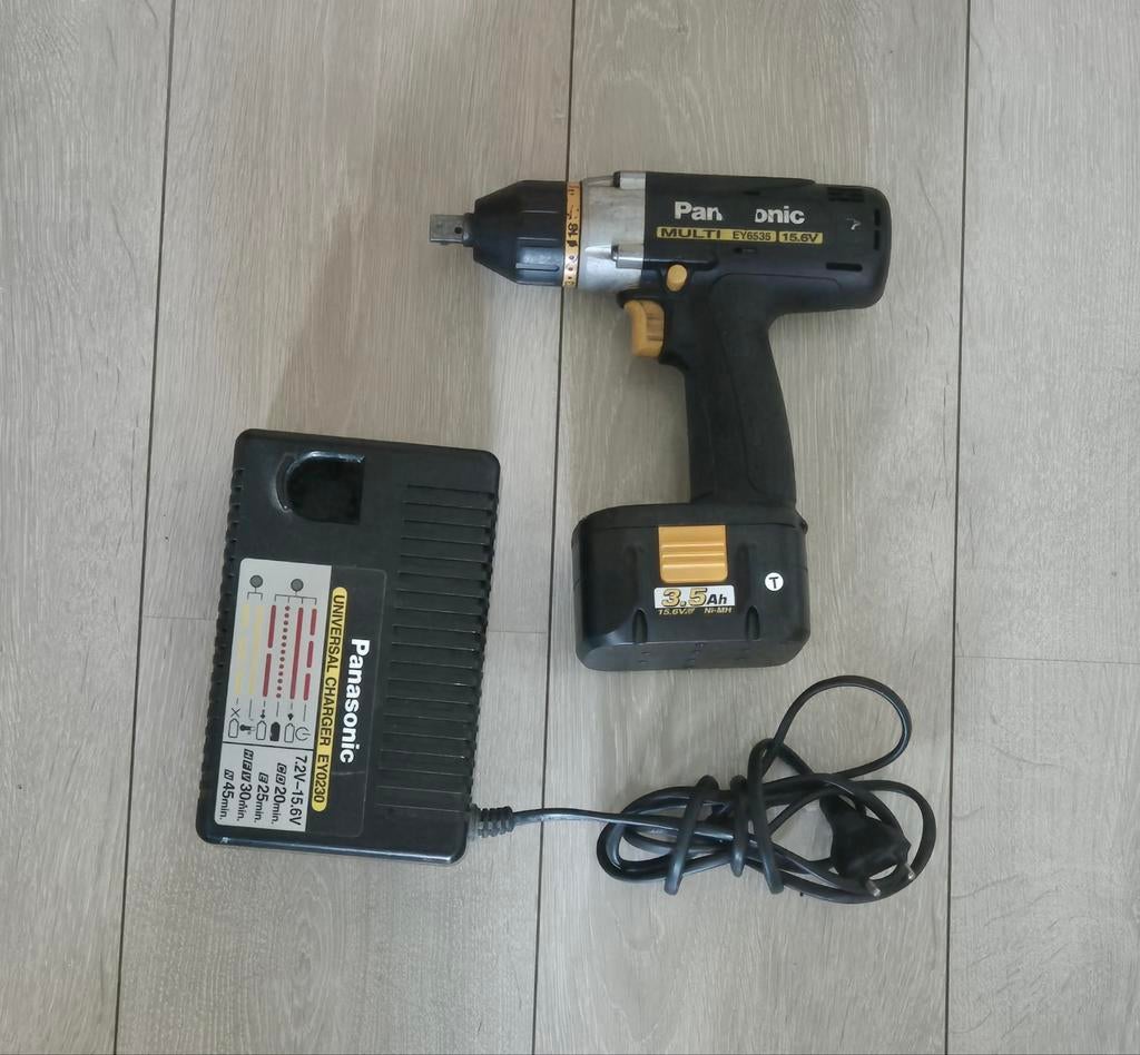 Panasonic EY6535 Accu Slagmoersleutel met Lader, Ophalen of Verzenden