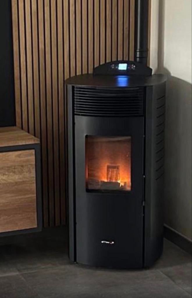 Pelletkachel 10-15-17 of 18 kw, Huis en Inrichting, Ophalen of Verzenden, Gebruikt, Vrijstaande haard, Overige soorten