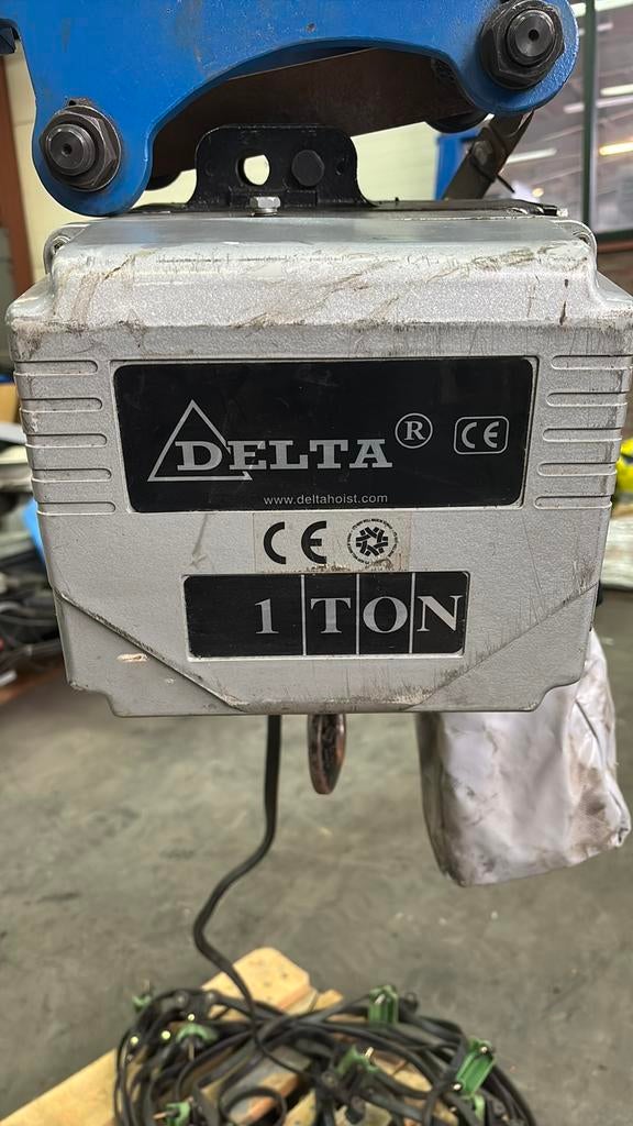 Elektrisch takel 1 ton met loopkat, Ophalen, Gebruikt