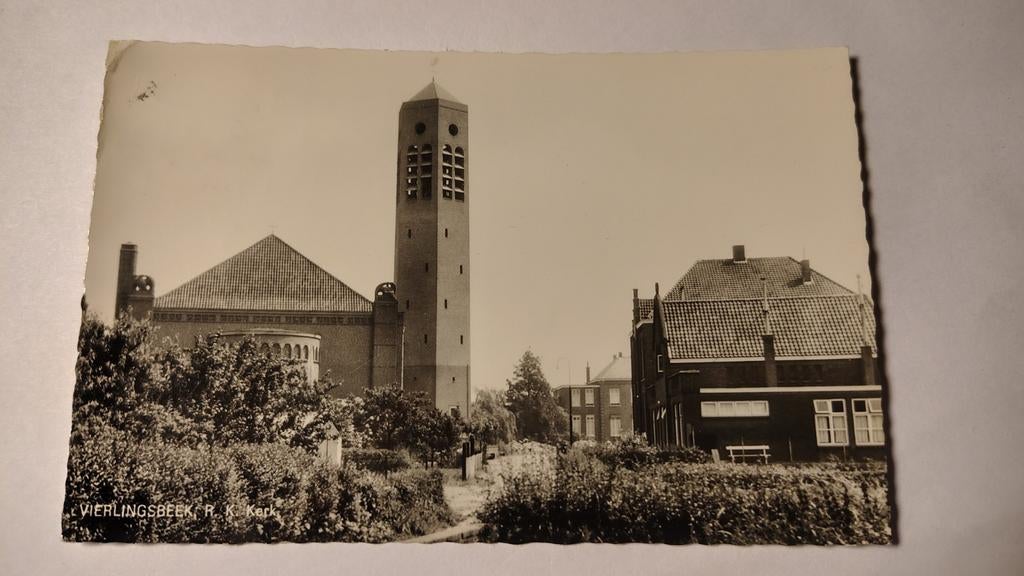 Vierlingsbeek R.K. Kerk, Ophalen of Verzenden