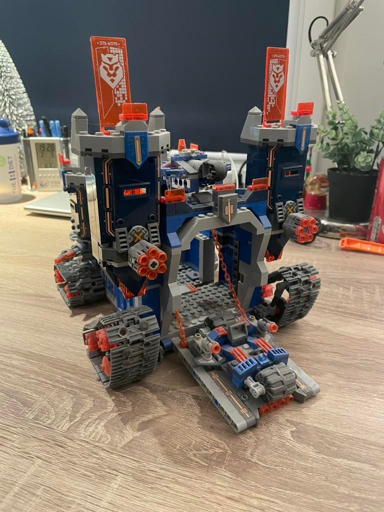 Lego Nexo Knights The Fortrex (70317), Kinderen en Baby's, Speelgoed | Duplo en Lego, Gebruikt, Lego, Losse stenen, Ophalen