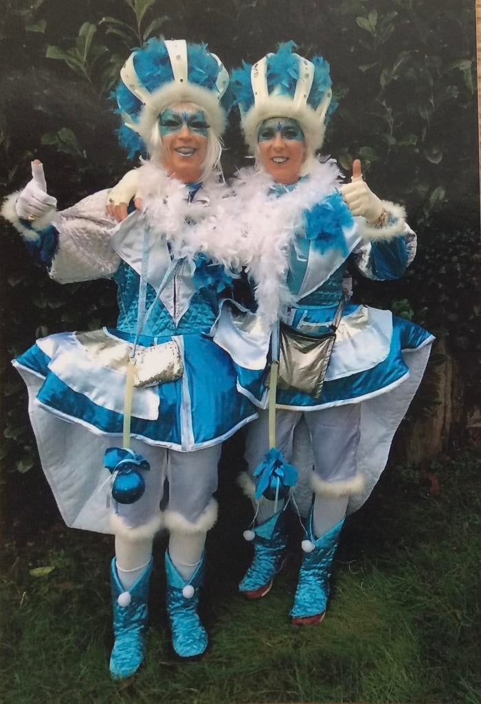 Drie blauw-witte mooie pakken, Ophalen of Verzenden, Gedragen, Carnaval, Kleding