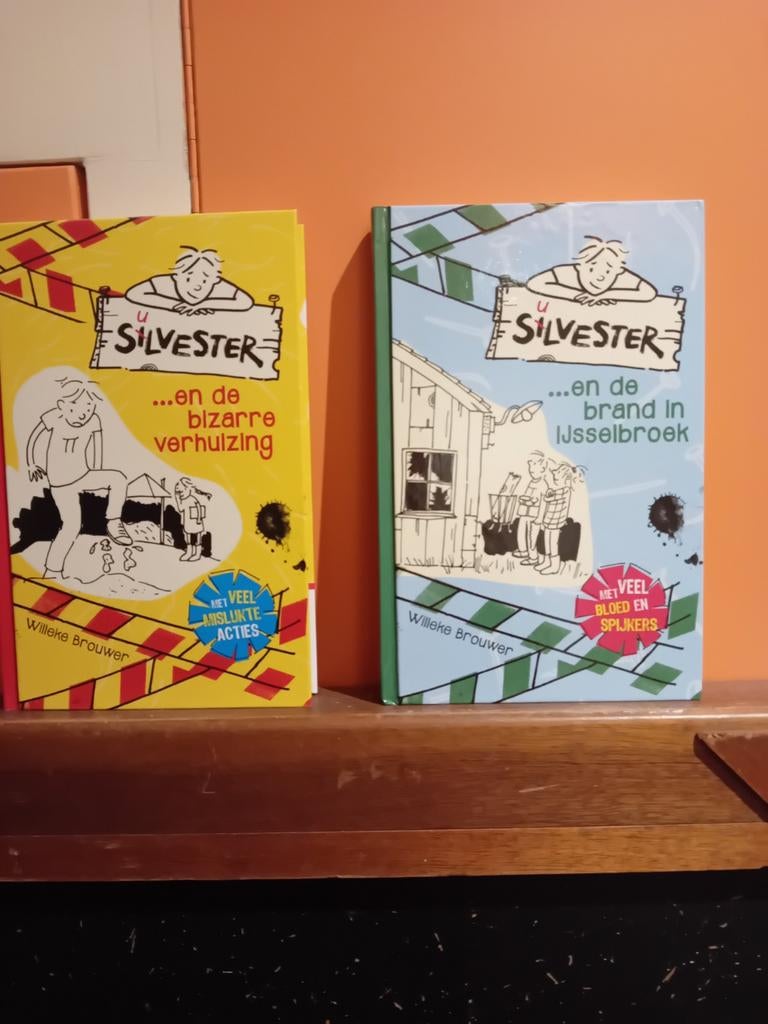 2 Boeken Silvester, Boeken, Ophalen of Verzenden, Zo goed als nieuw, Mark Twain