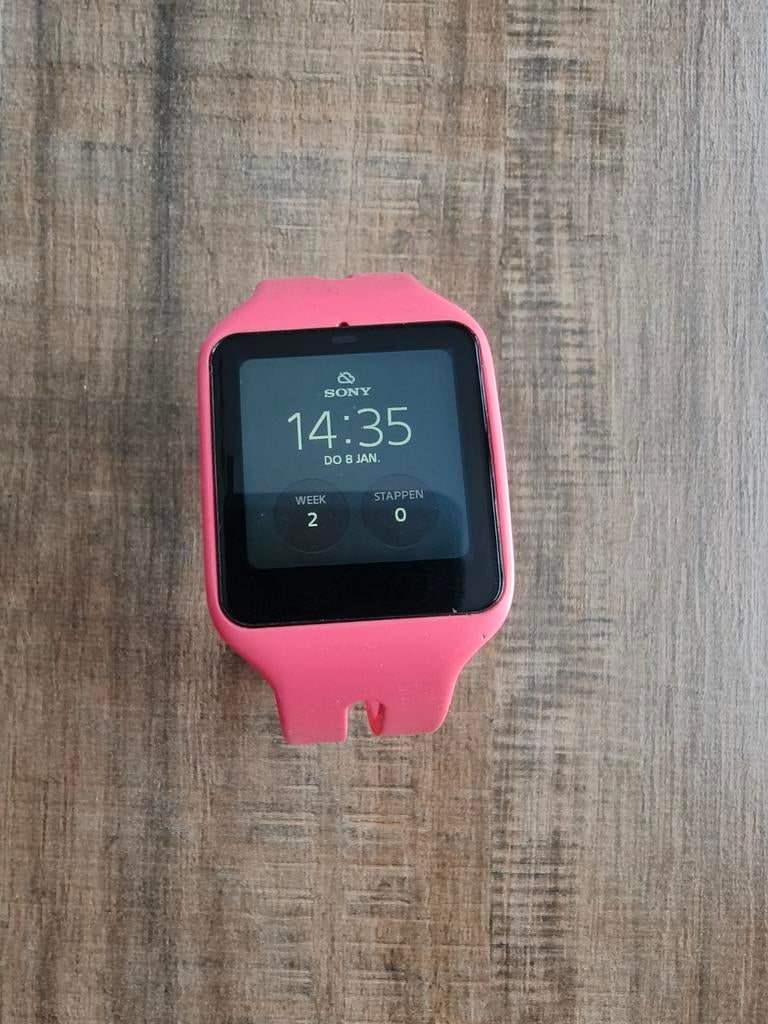 sony smartwatch 3, Ophalen of Verzenden, Gebruikt, Roze, Sony