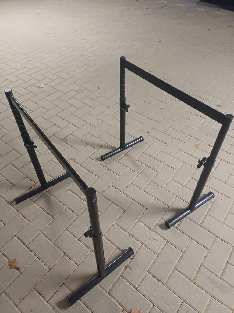 IKEA Tafelpoten - Verstelbaar en in goede staat, Huis en Inrichting, Tafelonderdelen, Ophalen, Tafelpoot, 50 tot 100 cm, Modern en strak