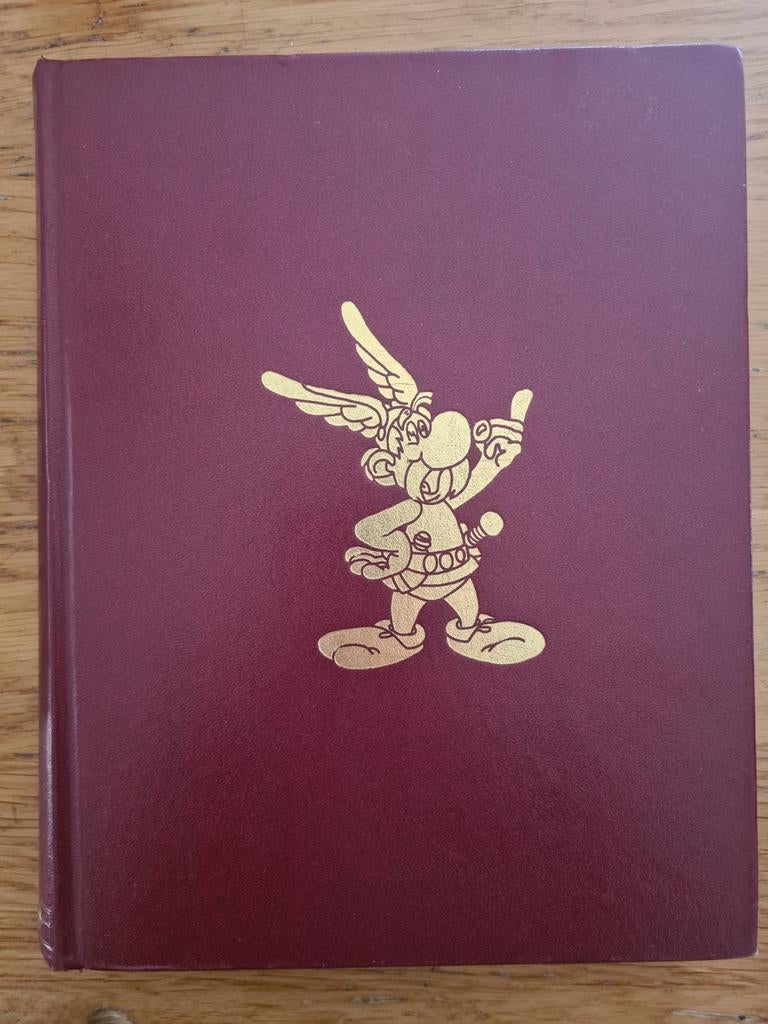 Asterix en Obelix diverse stripboeken en spel, Meerdere stripboeken, Ophalen of Verzenden, Zo goed als nieuw, R. Goscinny, A. Uderzo
