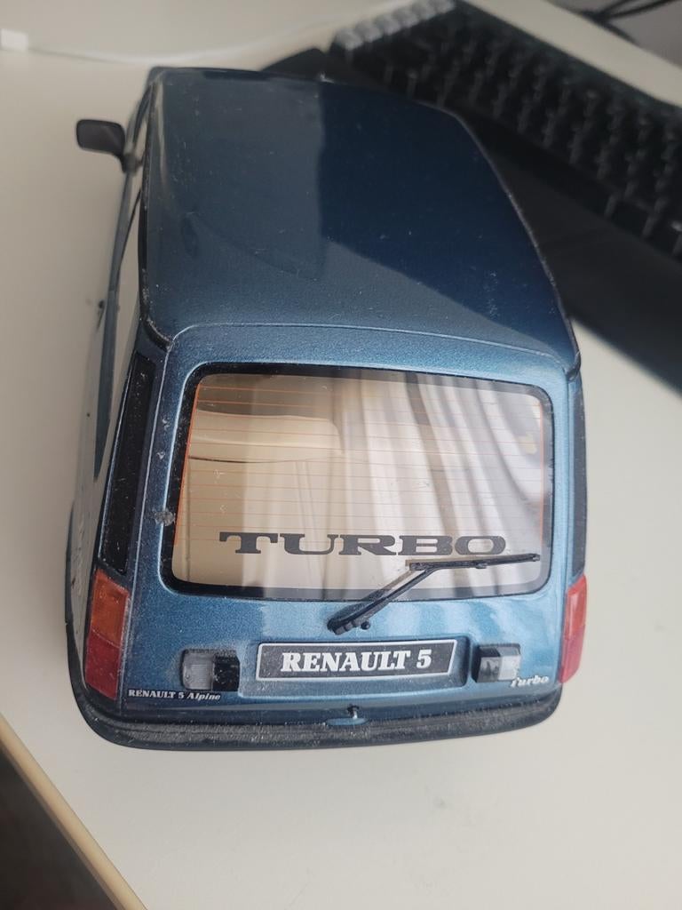 Renault 5 turbo 1/12, Hobby en Vrije tijd, Modelauto's | 1:5 tot 1:12, O, O, Auto, Ophalen of Verzenden