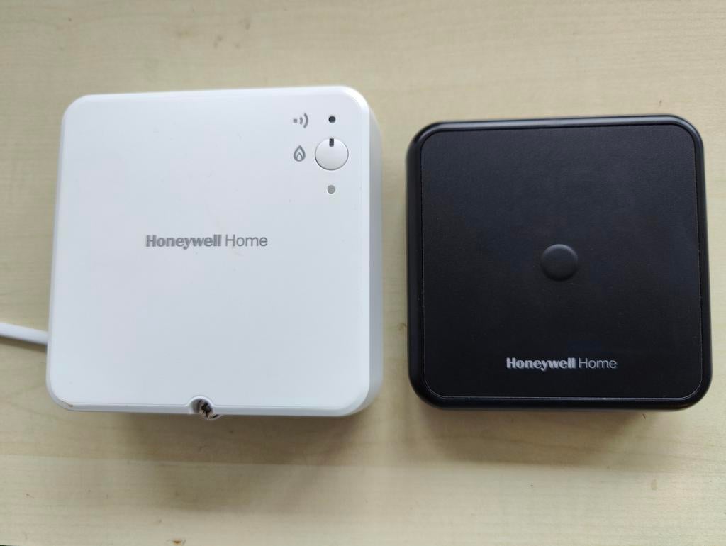Honeywell R3H710 MET T4 Thermostaat, Verzenden, Gebruikt, Router, Honeywell