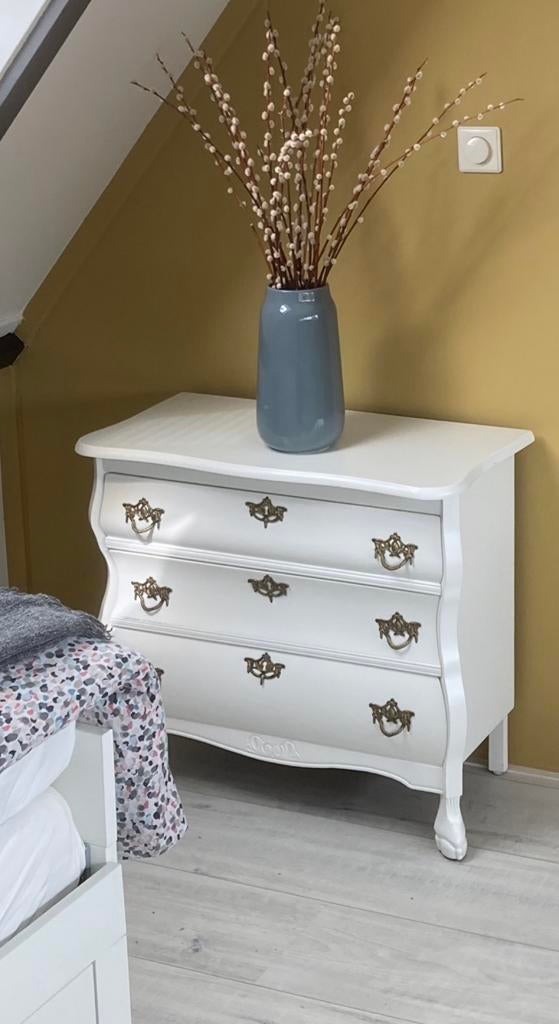 Buikkast met lades wit zgan, Ophalen, 50 tot 100 cm, Zo goed als nieuw, 3 of 4 laden