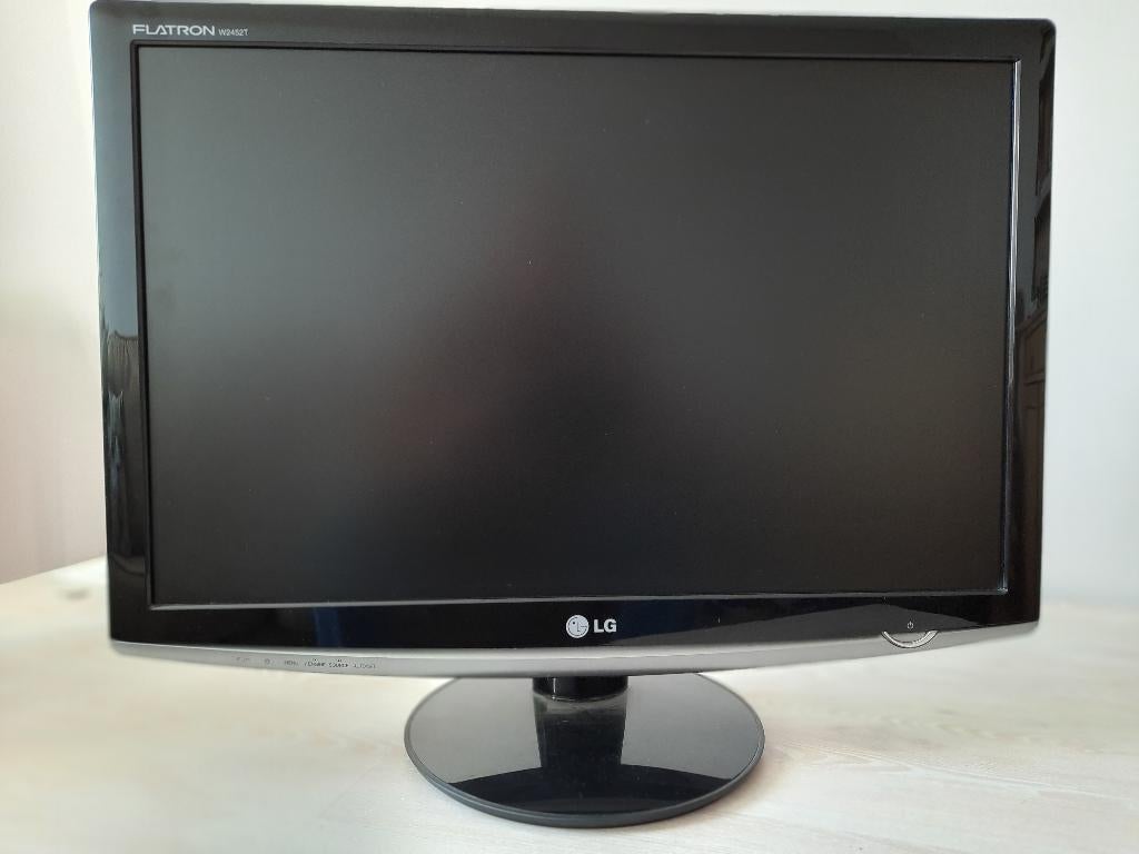 Monitor LG Flatron W2452T, Ophalen, Gebruikt, 24", Overige typen