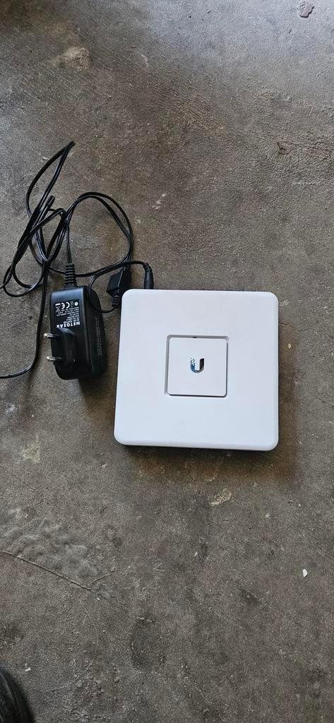 Unifi Security Gateway - Router, Ophalen, Gebruikt, Router, Ubiquiti