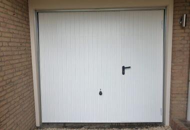 GEZOCHT!! Kanteldeur met loopdeur - Garage toegang, Gebruikt, Garagedeur, Ophalen of Verzenden, Metaal