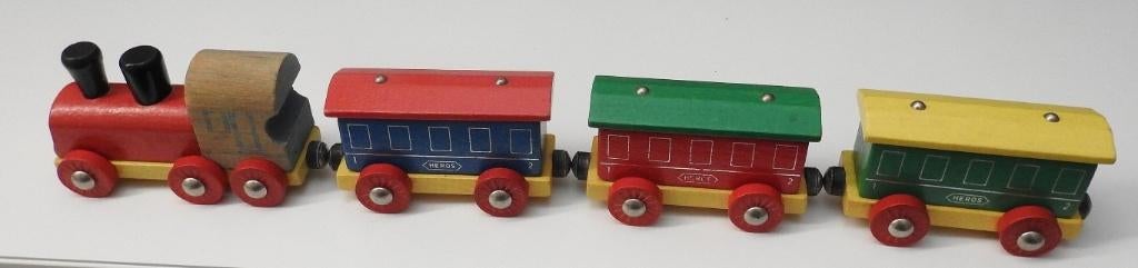 Vintage treintje. ( Heros ), Verzenden, Gebruikt, Rij- of Hobbelspeelgoed