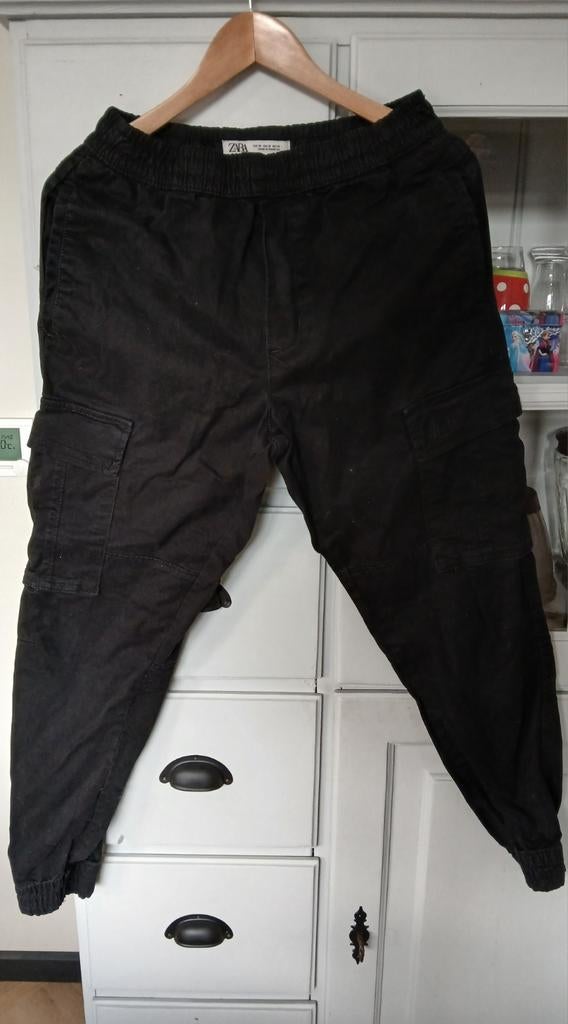 Zwarte Zara broek - maat 38, Kleding | Dames, Grote Maten, Ophalen of Verzenden, Zo goed als nieuw, Broek of Spijkerbroek, Zara