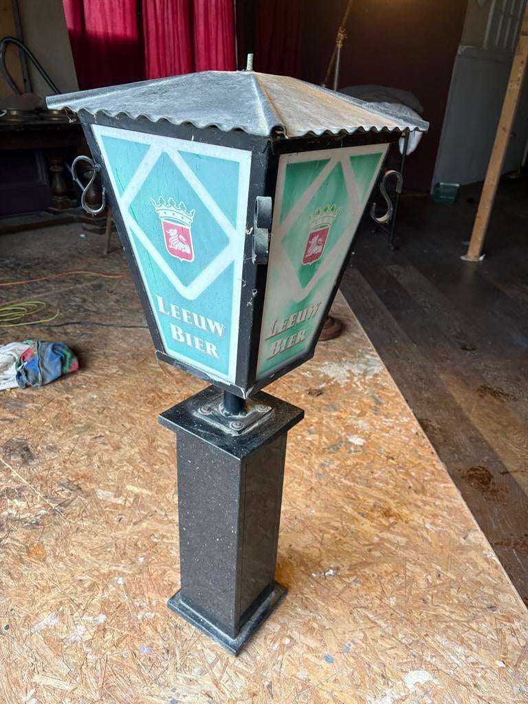 Leeuw Bier Lichtreclame Lantaarn, Antiek en Kunst, Antiek | Lampen, Ophalen