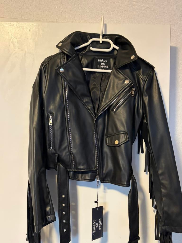Jas met franjes, Kleding | Dames, Jassen | Zomer, Ophalen of Verzenden, Zo goed als nieuw, Zwart