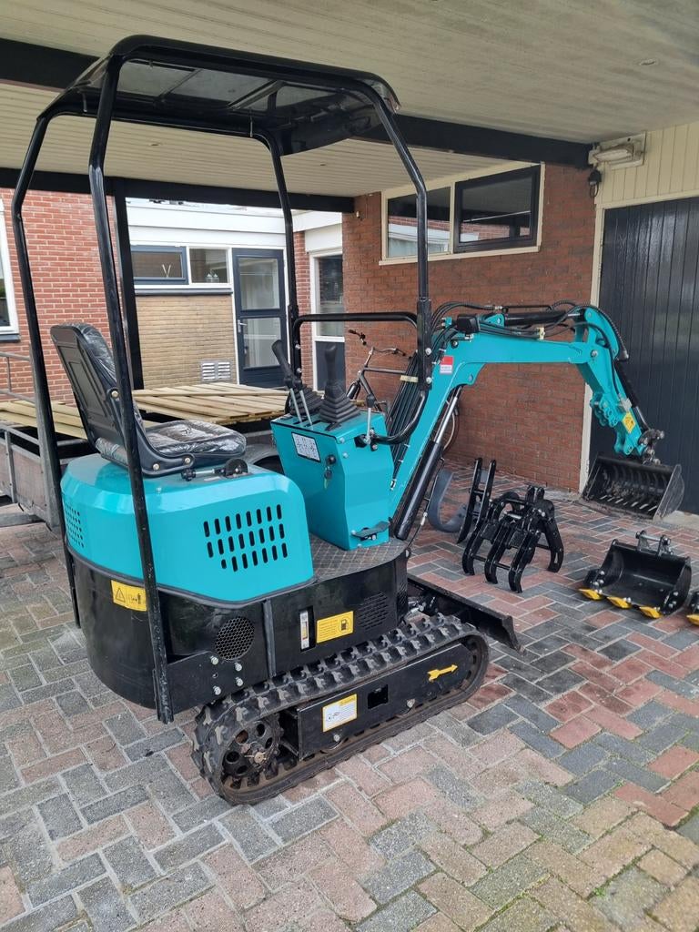 Minigraver graafmachine met veel accessoires, Ophalen, Graafmachine