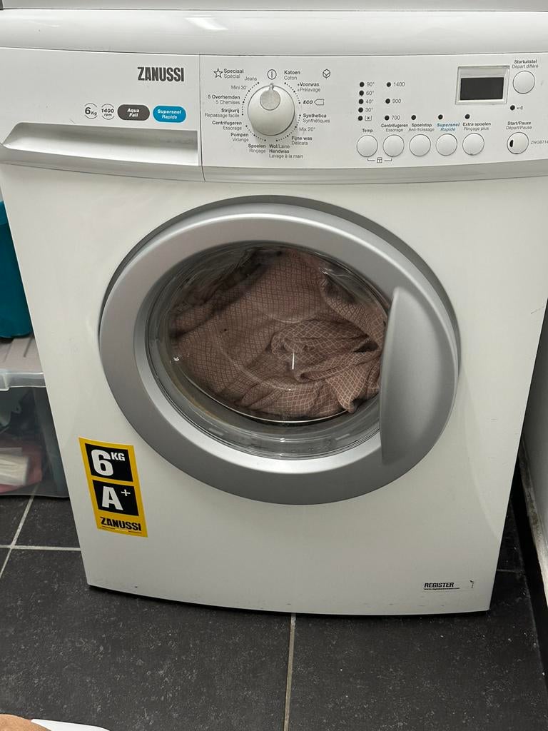 Zanussi wasmachine A+ 6kg, Witgoed en Apparatuur, Wasmachines, Ophalen, 1200 tot 1600 toeren, Gebruikt, 4 tot 6 kg