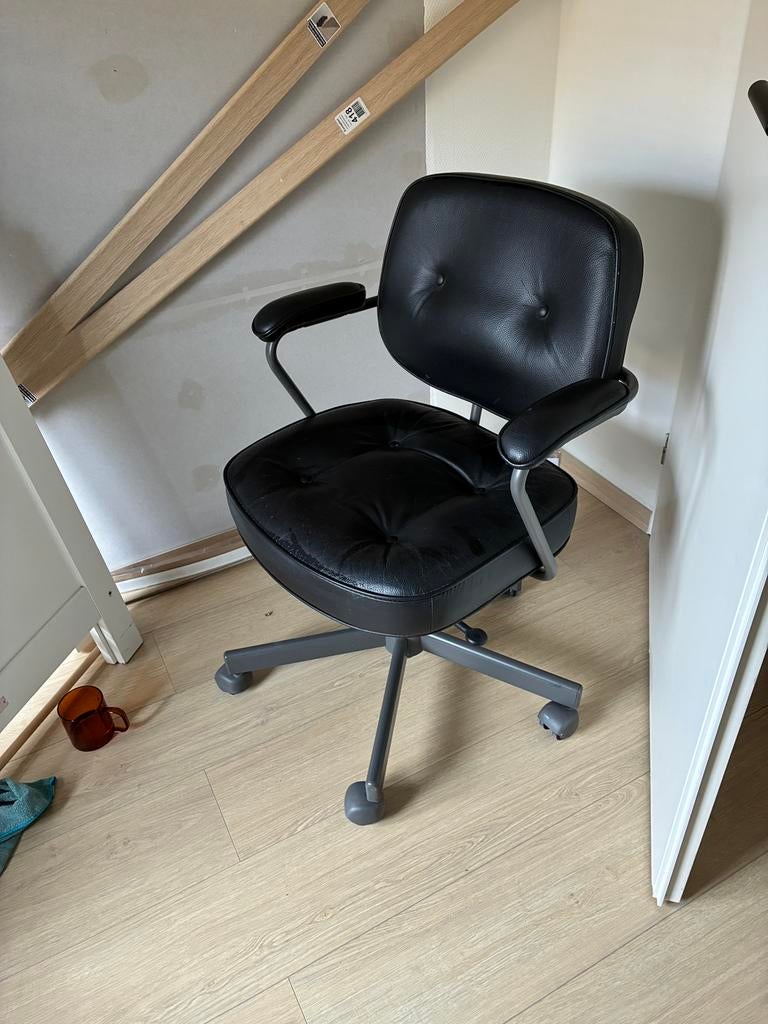 Bureaustoel ikea retro look, Ophalen, Zo goed als nieuw, Zwart, Bureaustoel