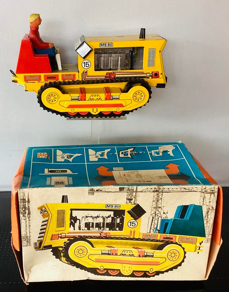 Oude Blikken GDR Caterpillar,rupsbanden tractor +doos MS80, Ophalen