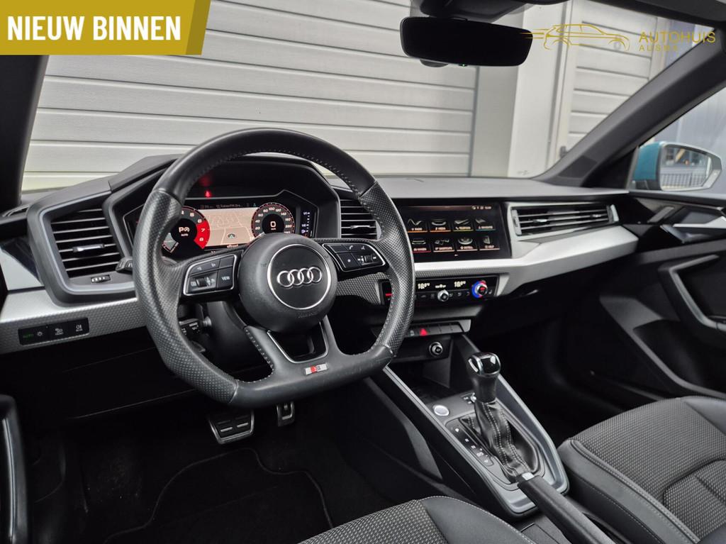 Audi A1 Sportback 40 TFSI 200PK S-Line/ACC/Lane/Matrix/Virtu, Auto's, Audi, Zwart, 4 cilinders, Bedrijf, Autotrust