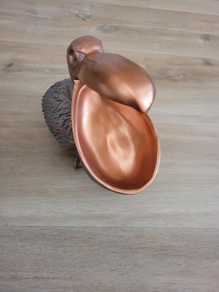 Pelikaan beeldje met open bek, Ophalen of Verzenden