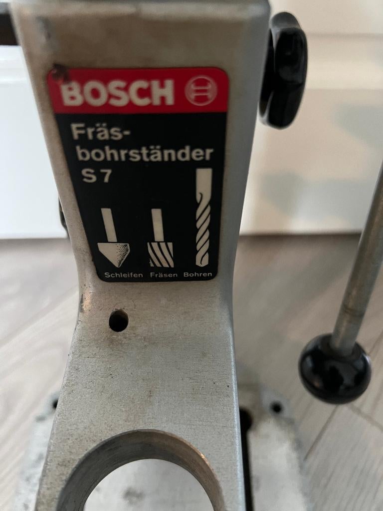Bosch boorstandaard, Ophalen of Verzenden, Gebruikt, Boormachine