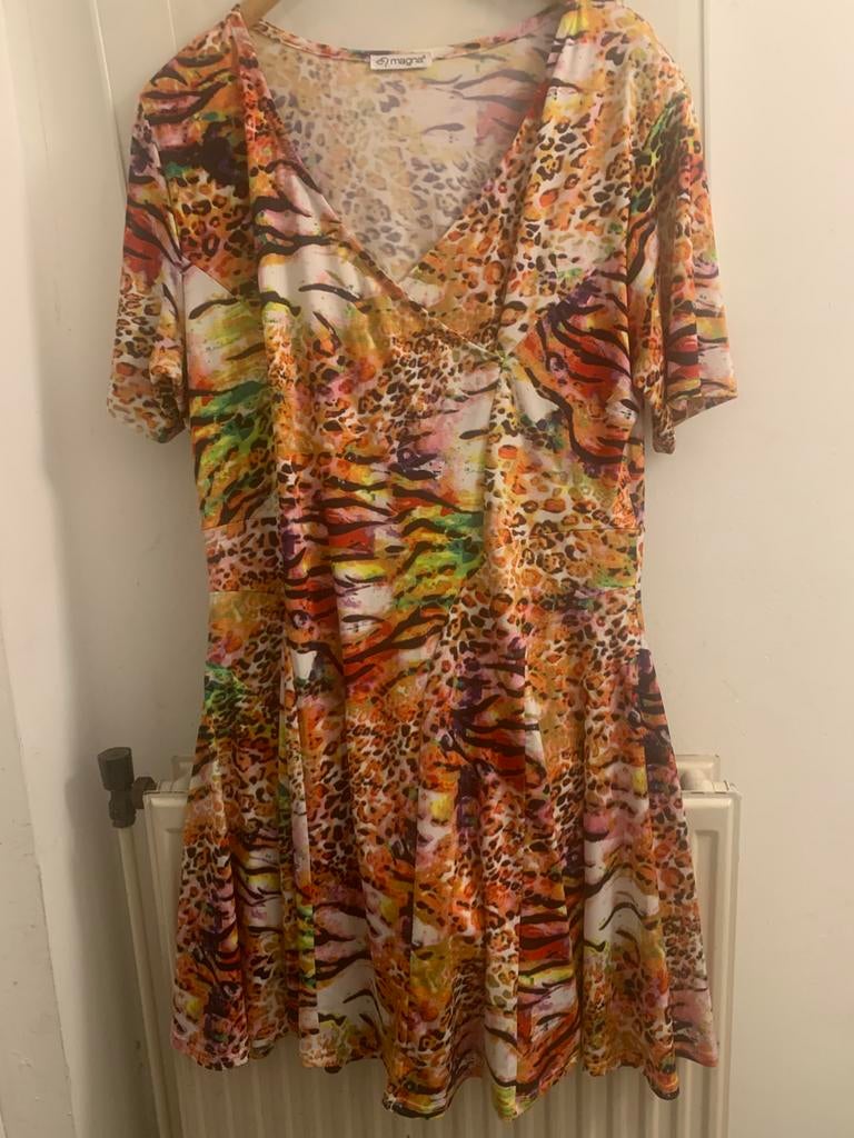 Prachtig e jurk van Magna maat 48, Ophalen of Verzenden, Zo goed als nieuw, Jurk