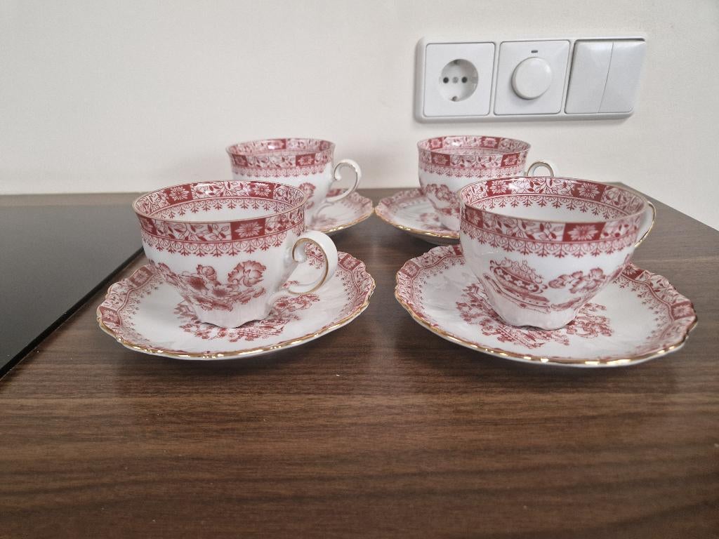 Seltmann Weiden Theresia Rood - 4 kopjes & 4 schotels, Antiek en Kunst, Ophalen of Verzenden