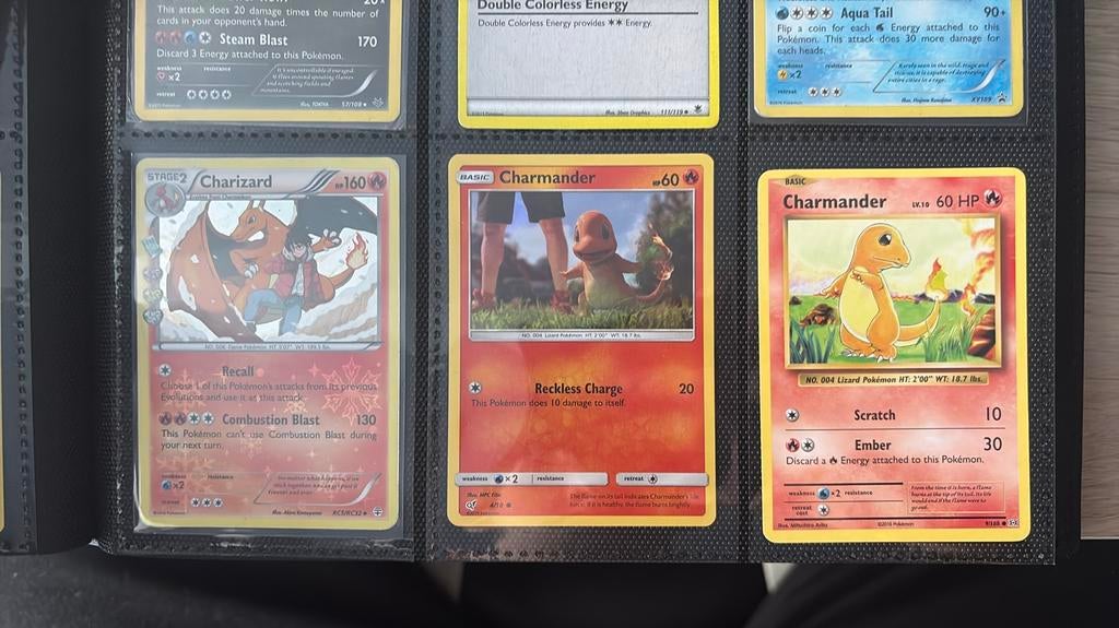 Charizard & charmander kaarten, Ophalen of Verzenden, Zo goed als nieuw