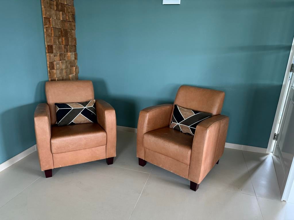 Comfortabele leren bankstelset met 2 fauteuils, Ophalen, Leer, Zo goed als nieuw, 75 tot 100 cm