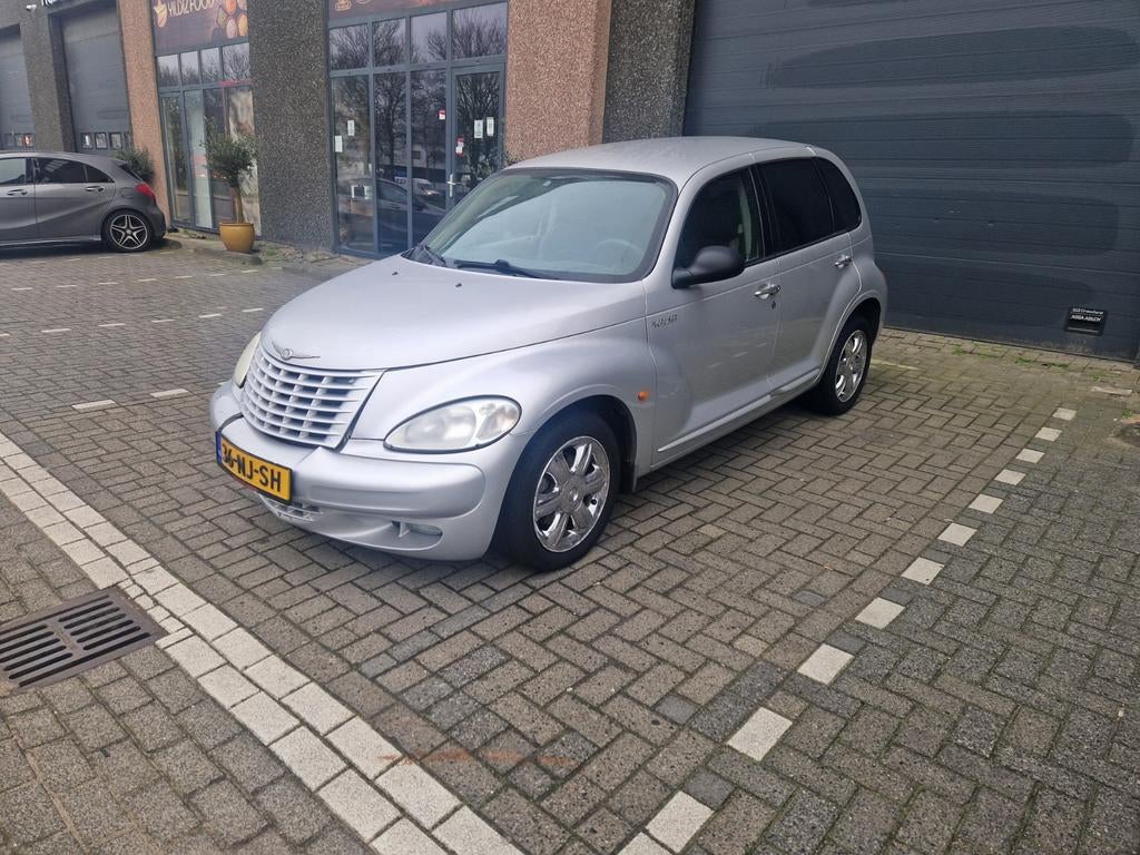 Chrysler PT Cruiser 2.0 I 16V AUT 2003 Grijs, Auto's, 4 cilinders, USB, Leder en Stof, 1000 kg