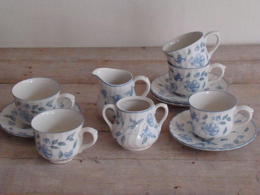 Servies Engels, Barratts, Bristol Blue, blauwe bloem, gaaf, Antiek en Kunst, Ophalen of Verzenden