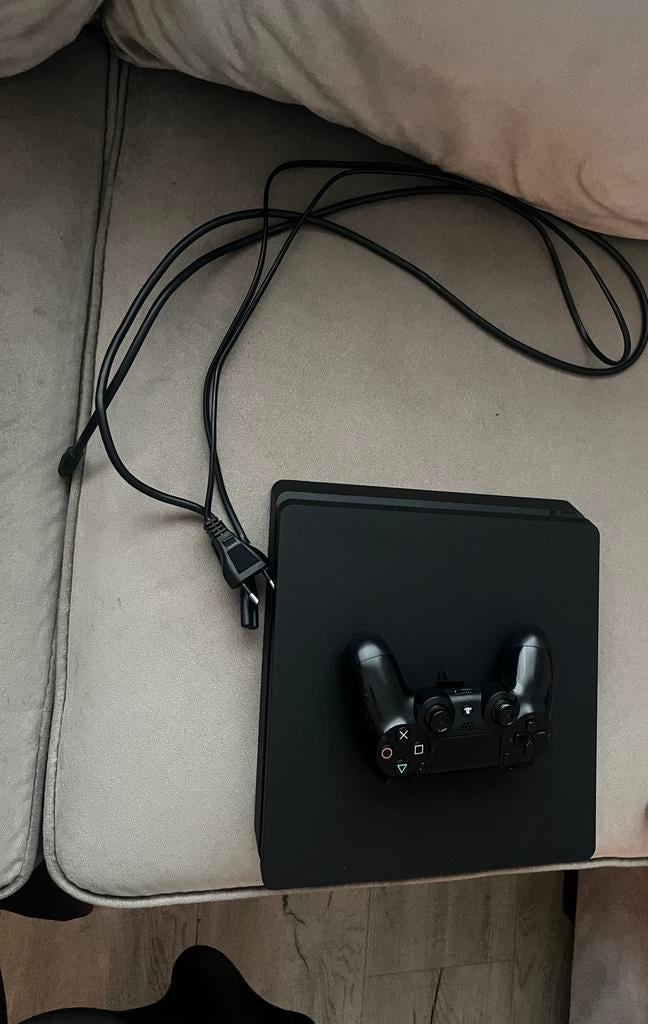 PlayStation 4, Ophalen, Zo goed als nieuw, Met 1 controller, Original